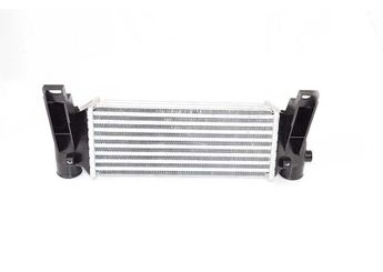 Turbo Radyatörü  FORD ORJINAL D2T1Q9L440AC  2T1Q9L440AC 2T1Q9L440AB 1201168 4548369