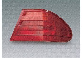 Stop Lambası Sağ MAGNETI MARELLI 714098290282  A2108204464 2108204464