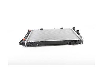 Su Radyatörü  BSG 60-520-047  6G918005FDLR006715LR039530LR039623LR006714LR002641LR000583 6G91 8005 FD LR006715 LR039530 LR039623 LR006714 LR002641 LR000583 1405000303 140 500 03 03 1405000403 140 500 04 03 A1405000303 A1405000403