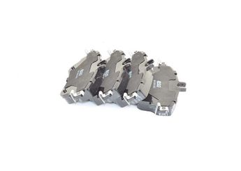 Fren Disk Balata Ön BSG 60-200-053  A0004202902 A0064204820 84200420 0084200420 A0084200420 64204820 0064204820