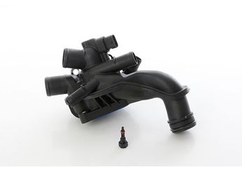 Termostat Gövdesi  BSG 70-126-007  9808647080 98 086 470 80 1336CC 1336 CC V764558180 V7 645 581 80