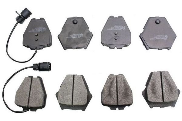 Fren Disk Balata Ön Audi A8 Sedan (D2)(10.1998->)  VALEO 670897