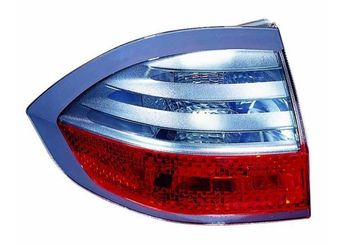 Stop Lambası Sağ DEPO 431-1968R-UE  6M2113404CG 1381072 1403272 1427092 1429749 1435765 1467472 6M21-13404-CG 6M2113404CF 6M21-13404-CF 6M2113404CE 6M21-13404-CE 6M2113404CD 6M21-13404-CD 6M2113404CC 6M21-13404-CC 6M2113404CB 6M21-13404-CB