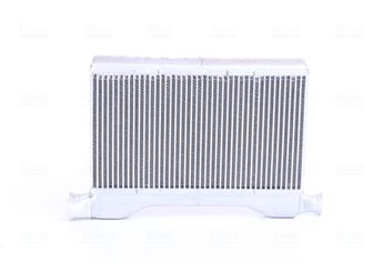 Kalorifer Radyatörü  NISSENS 70528  64119163330 9163330 R21500