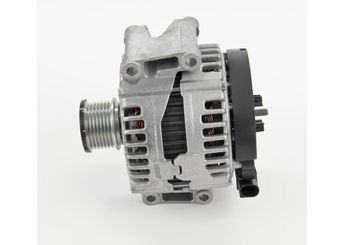 Alternatör  BOSCH 0 121 715 115  A0131547002 A 013 154 70 02