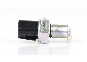 Geri Vites Müşürü  BSG 30-840-008  CM5T15520CA 1461586 4526441 4C1T15520AA 4C1T 15520 AA 4C1T15520AB 4C1T 15520 AB CM5T 15520 CA LR005160 LR0 05160 U6A117640 U6A1-17640