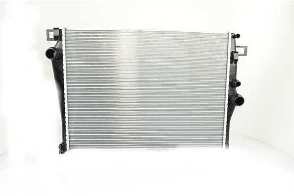 Su Radyatörü  Land Rover Range Rover Evoque Cabriolet (2015->)  BSG 60-520-043