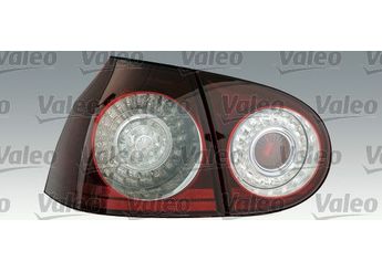 Stop Lambası Sağ veya Sol VALEO 043722  1K0052204