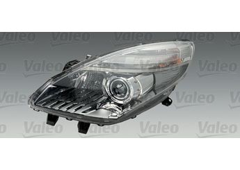 Far Lambası Sol VALEO 043976  260607549R