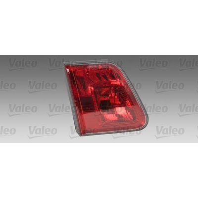 Stop Lambası İç Sol Toyota Avensis (T27)(2008->)  VALEO 043958
