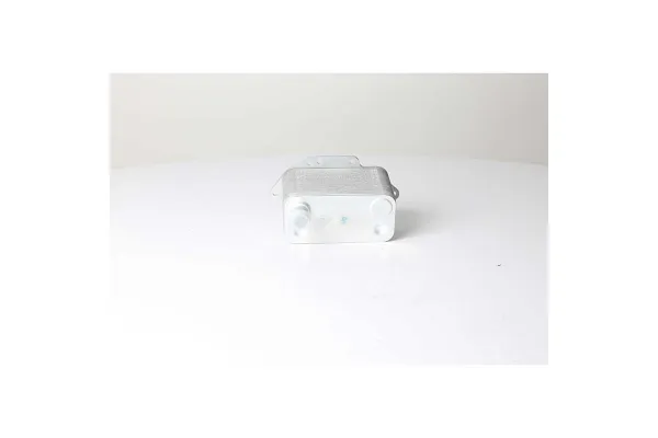 Motor Yağ Soğutucu  BMW 6 Serisi Coupe (E63)(2003->)  BSG 15-506-026