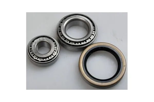 Teker Rulmanı Ön Sağ veya Sol Ford Escort 3/5 Kapı/S.Wagon/Cabr./Express (1981->)  BSG 30-605-004