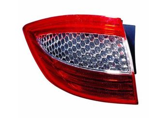 Stop Lambası Dış Sağ FORD ORJINAL 7S7113404PE  7S7113404PE 1459593 1469968 1486778 7S7113404PC 7S7113404PD 7S7113404PF