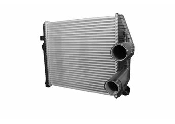 Turbo Radyatörü  HELLA 8ML 366 340-131  9585010301 9705010201 A9585010301 A9705010201 958 501 03 01 970 501 02 01 A 958 501 03 01 A 970 501 02 01