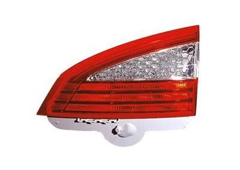 Stop Lambası İç Sağ FORD ORJINAL 7S7113A602PF  7S7113A602PF 1462664 1486767 7S7113A602PE 7S71 13A602 PE 7S71 13A602 PF