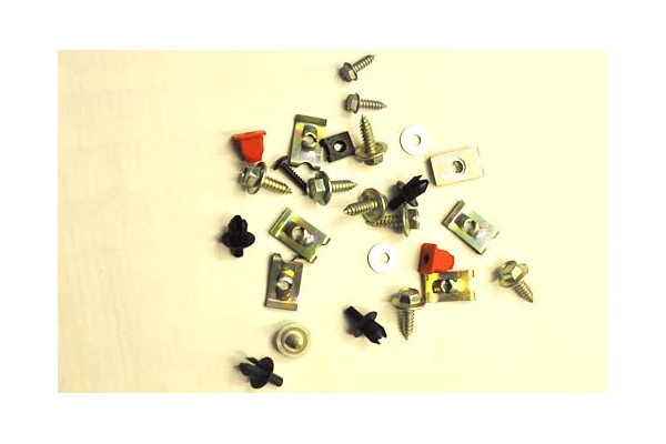 Çamurluk Montaj Kiti Ön Sol EUROBUMP OPL08AS016