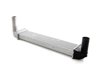 Turbo Radyatörü  BSG 15-535-028  PNG000020 PNG000021